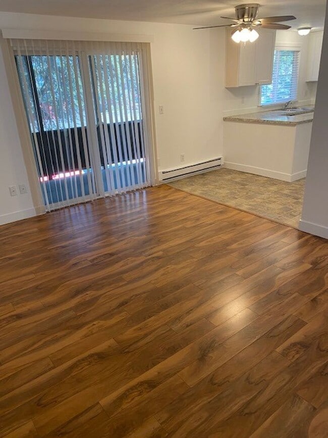 Building Photo - DMW3418 4P Unit 3 Rental