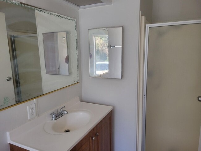Photo - 3 Bed 2 Bath