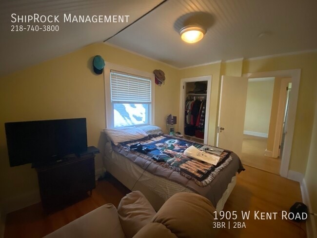 Photo - 1905 W Kent Rd