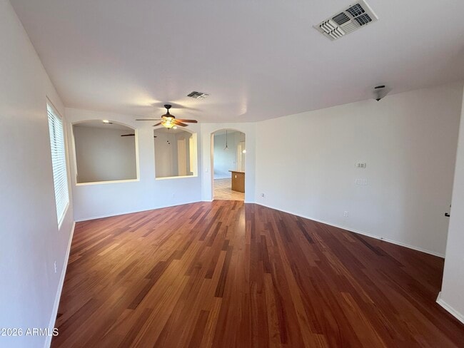 7310 E Mallory Cir