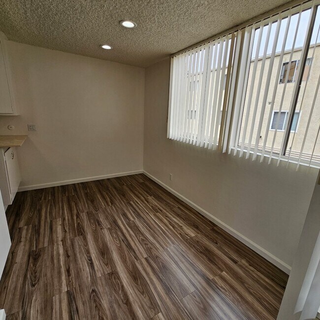 Balboa Palms Apartments