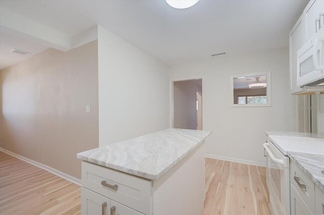 Photo - 1225 Cocoanut Ave