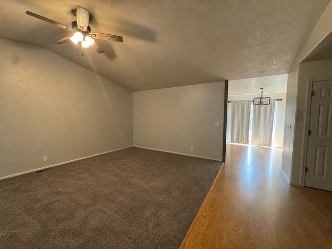 Photo - 435 Arvilla Ct