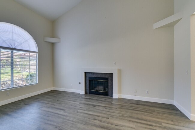 Photo - Modern 2-Bedroom Green Valley Townhome