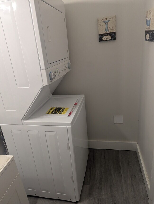 Photo - 213 Short St