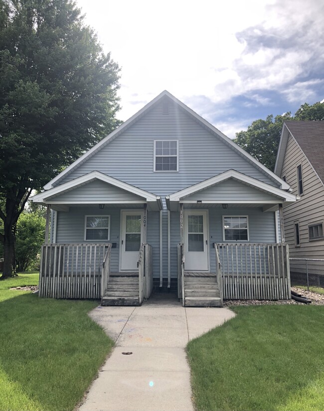 Photo - 1002 S 18th St Townhome