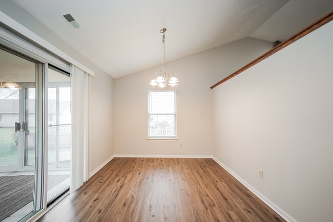 Photo - 205 Randell Ct