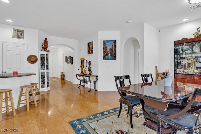 Building Photo - 7471 Coyote Cave Ave Rental