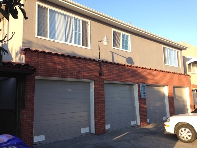 Parking - 2513 Barrett Ave Unit #C