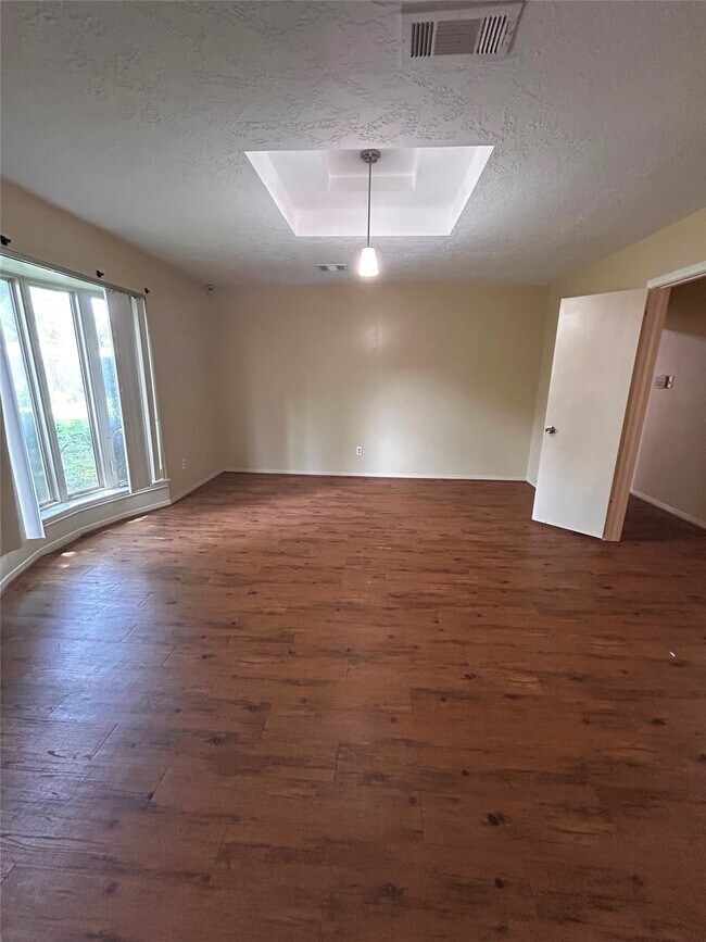 12755 Brookglade Cir