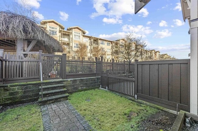 Photo - 5771 Irmin St