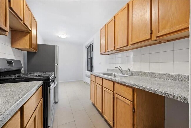 Photo - 2620 Ocean Pkwy