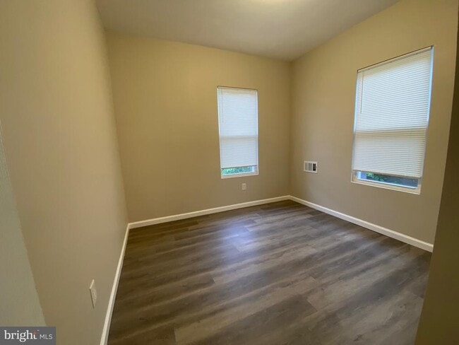 Photo - 1833 S 6th St