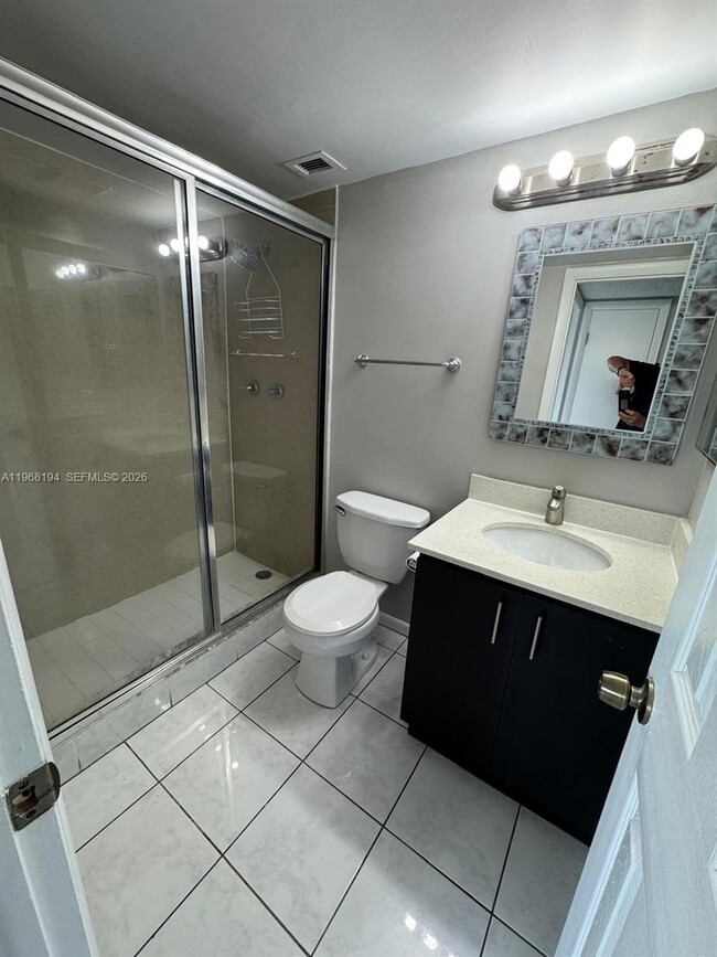 Photo - 1101 Crystal Lake Dr Unit 508