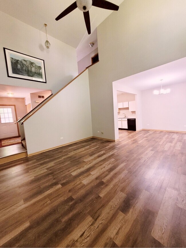 Photo - 573 Littleton Trail