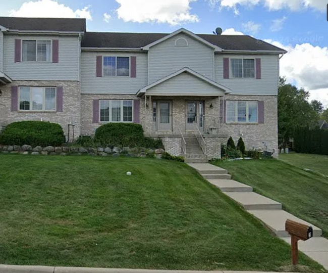 Building Photo - 578 Kelvington Dr Rental