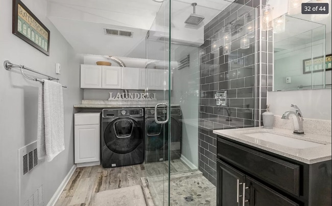 Photo - 5218 Queensbury Dr SE Unit 1