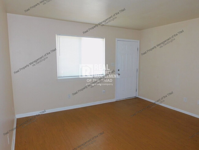 Photo - 4302 Parker St Unit A