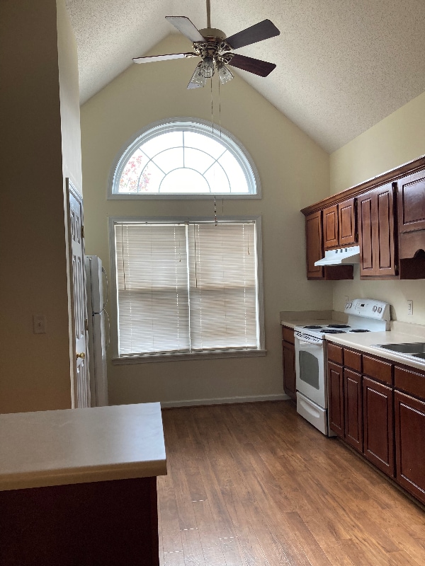 Photo - 1034 Scotland Rd