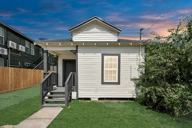 Building Photo - 7305 Sherman St