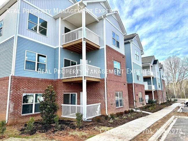 Building Photo - 7023 Star Oaks Ln Unit 105 Rental