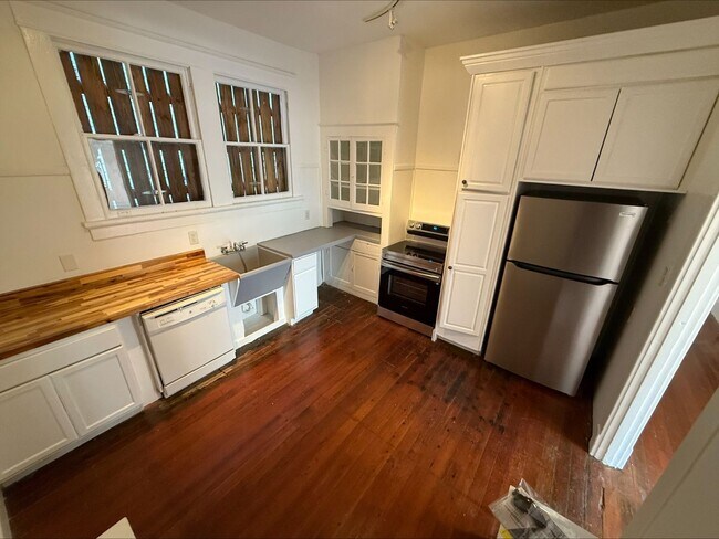 Photo - fgu1301 Unit 2103 Urquhart St