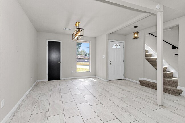 Photo - 15225 Woodforest Blvd