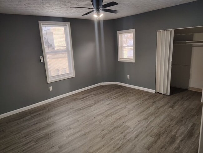 Building Photo - 609 E Mulberry St Unit 609-3 E Mulberry