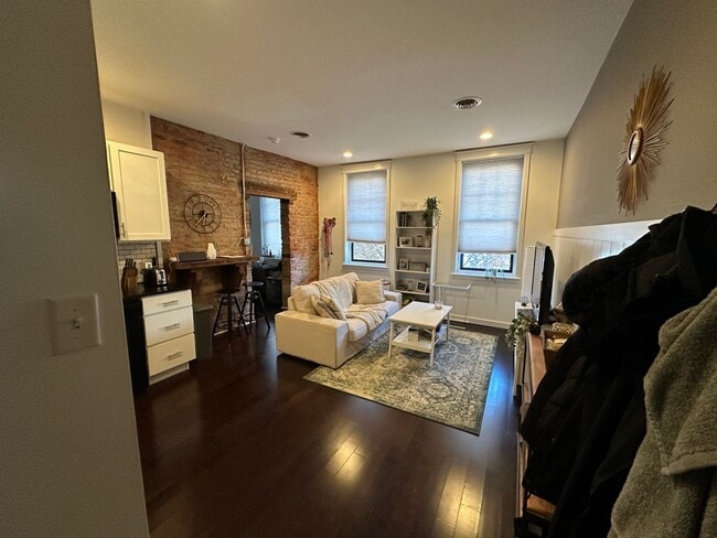 Photo - Merchants Lofts IV The Phoenixville Lofts-Upgraded 1 Bedroom Unidad Apt 1