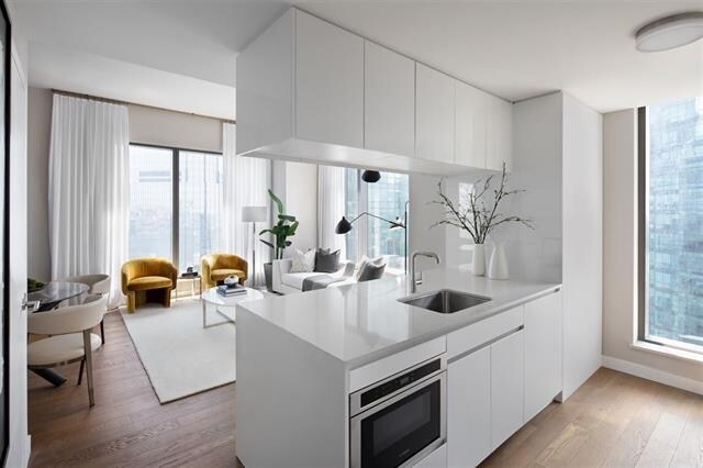 Photo - 99 Hudson St