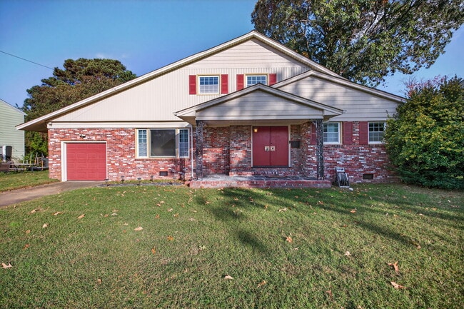 Building Photo - 322 Shoreline Dr