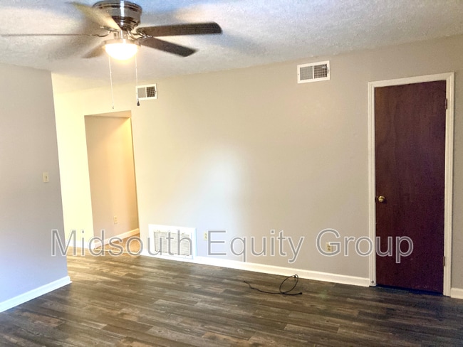 Photo - 124 Lower Brownsville Rd