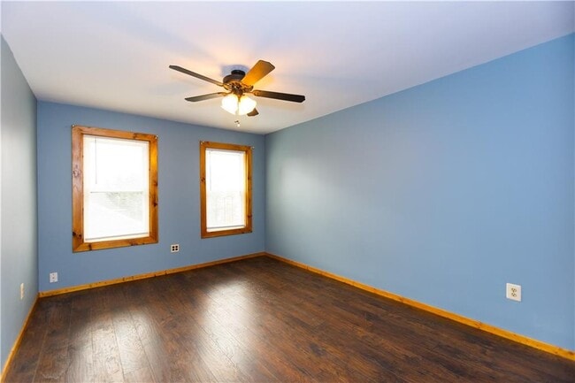 Photo - 42 Bentley St Unit 2