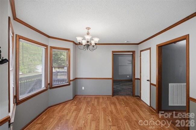 Photo - 319 Deep Forest Ct