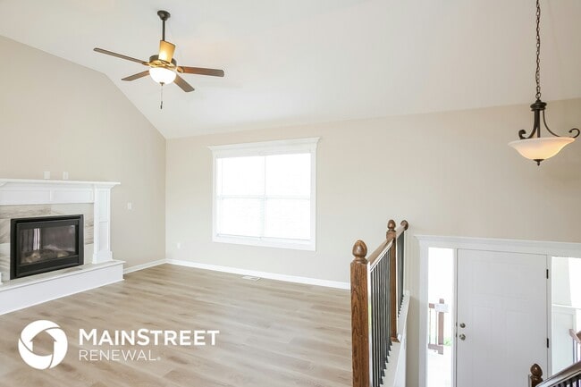 Photo - 1404 Silhouette Dr