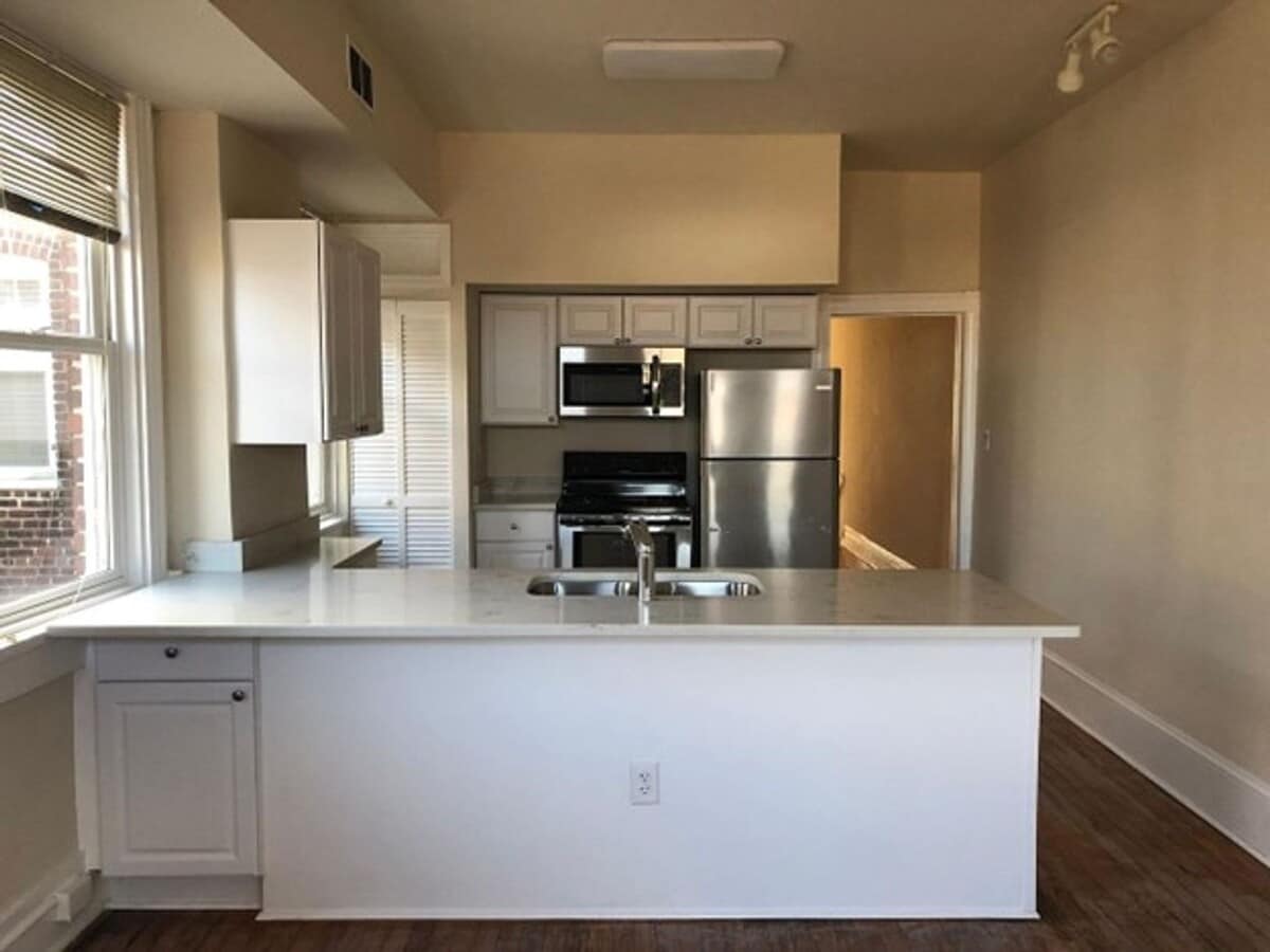 Photo - 1820 W Cary St