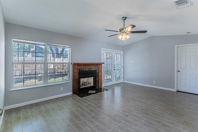 Photo - 9411 Valley Moss