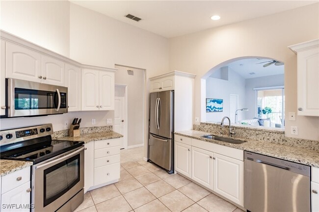 Building Photo - 20101 Seagrove St Unit 708