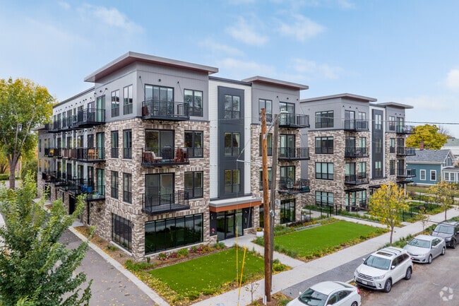 Photo - Huck Apartments