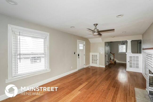 Photo - 2009 12th Ave N