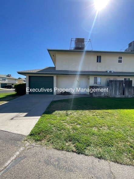 4909 N Winery Cir