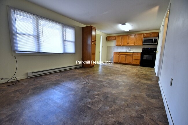 10 Oakwood Dr Unit 10