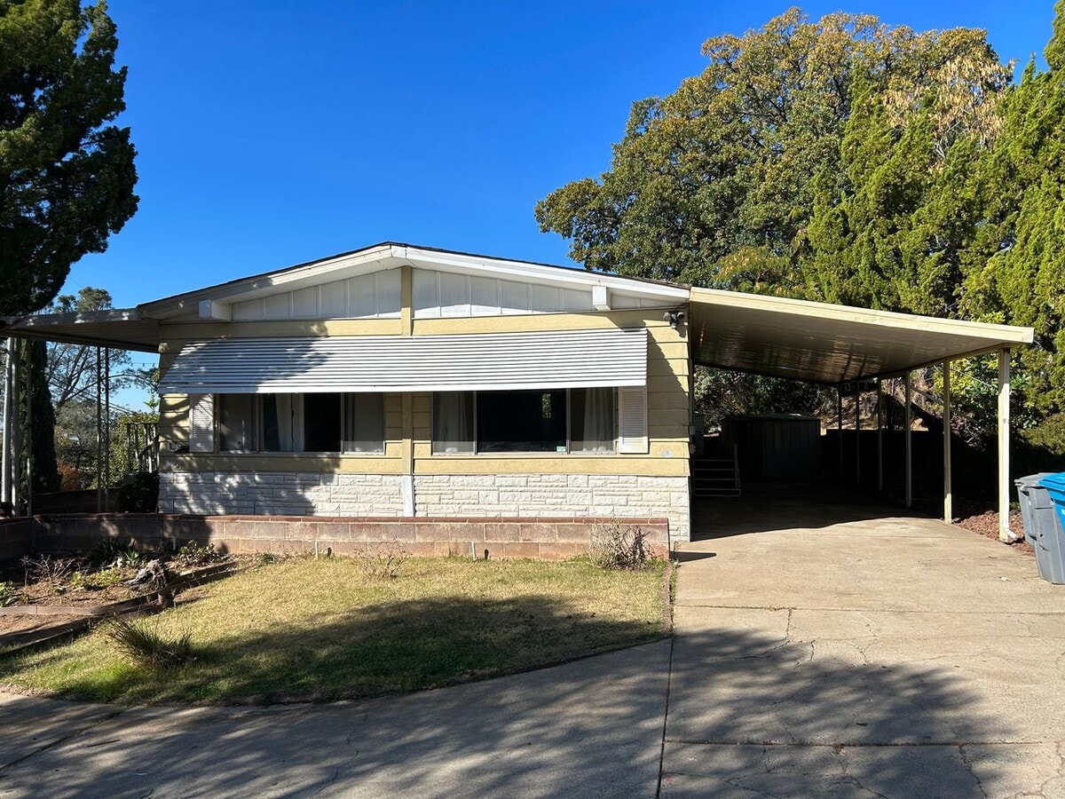 Photo - 101 Greenbrier Dr