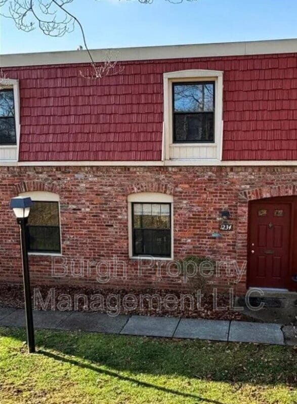 Photo - 1234 Pennsbury Blvd S