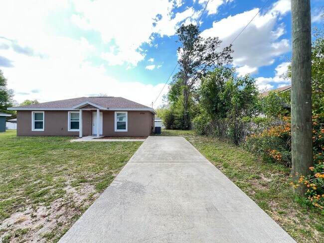 Photo - Beautiful 3 BD/2BA Home in Beautiful Ocala!!!