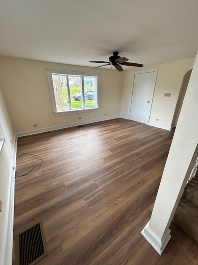 Photo - Charming Cape