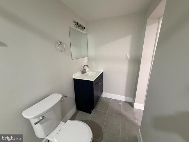 Photo - 2310 Tasker St