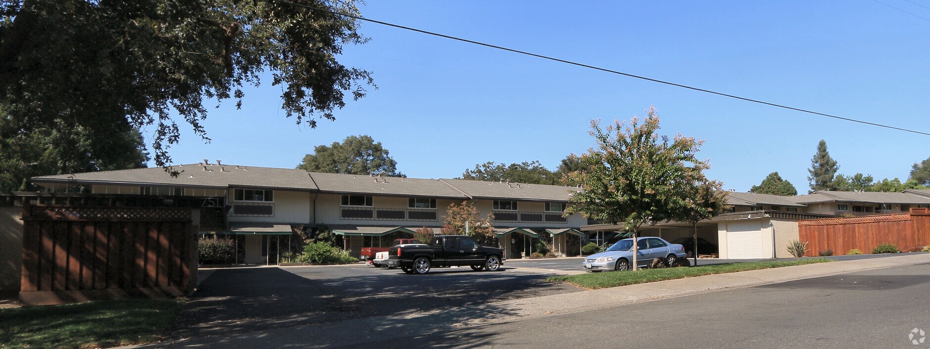 The Fairways at North Ridge - The Fairways at North Ridge Apartments