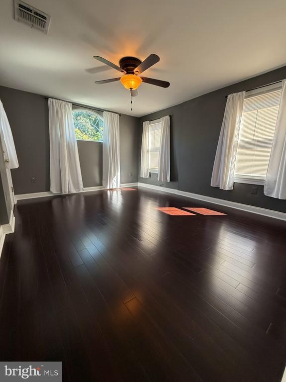 Photo - 21 #APT B Ave