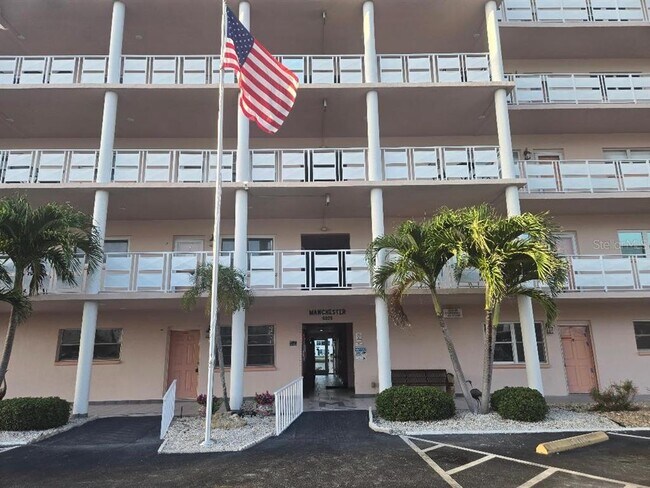 Photo - 6025 Shore Blvd S Unit 405
